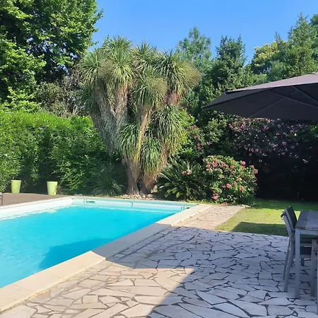 De Charme Avec Piscine Et Jardin En Bord De Villa Saint-Cyprien (Pyrenees-Orientales)
