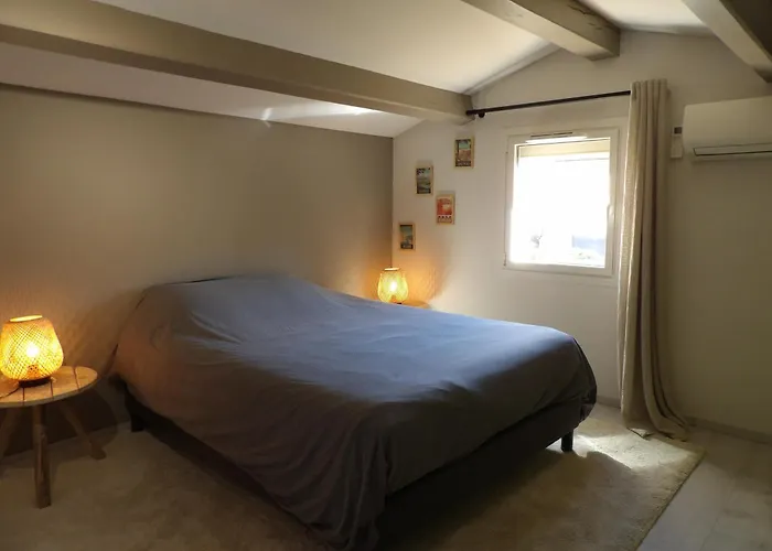 וילה De Charme Avec Piscine Et Jardin En Bord De *