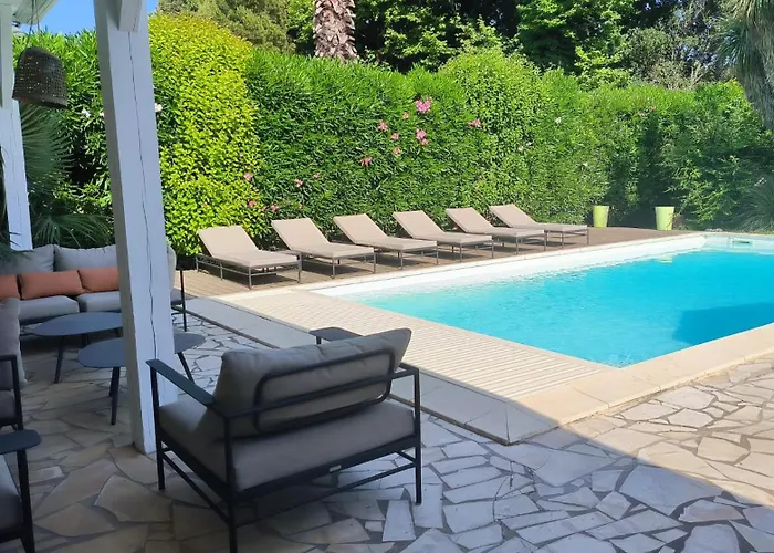 וילה De Charme Avec Piscine Et Jardin En Bord De