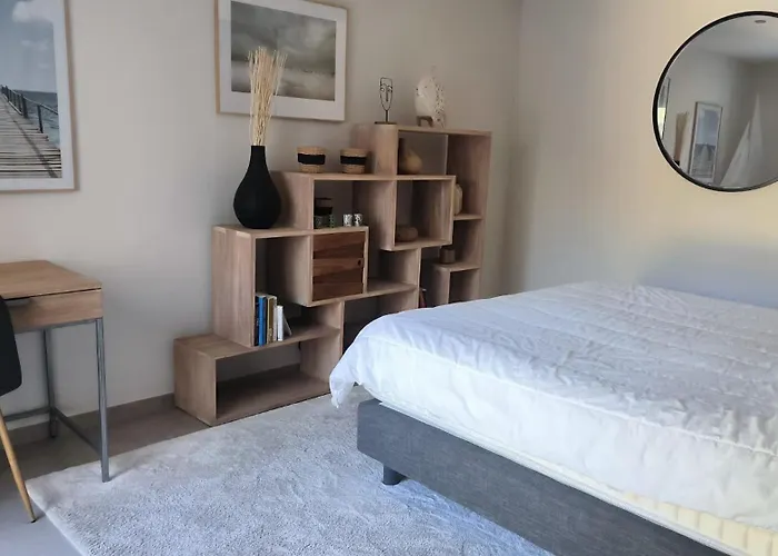 וילה De Charme Avec Piscine Et Jardin En Bord De *